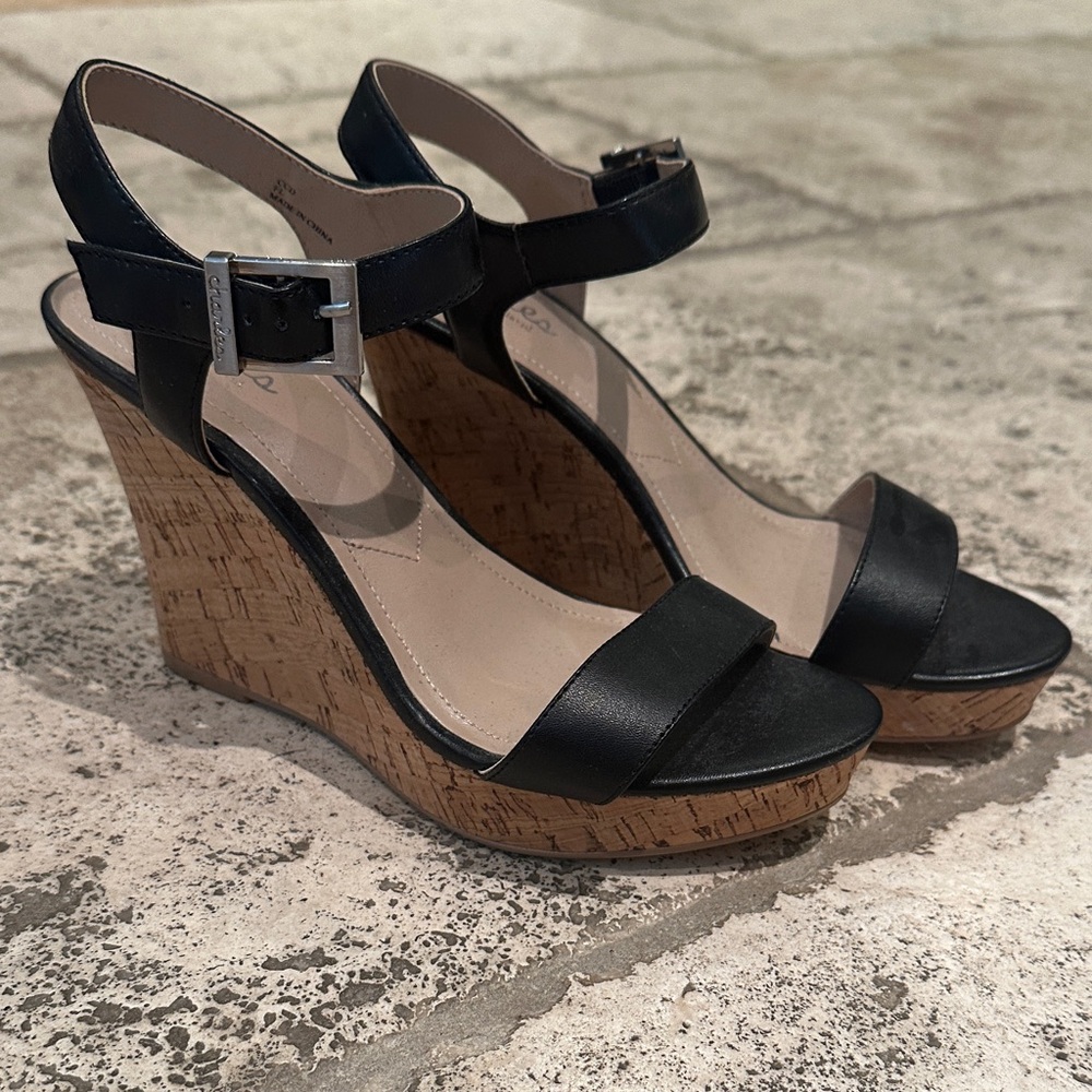 Charles David Black and Tan Wedge Sandals